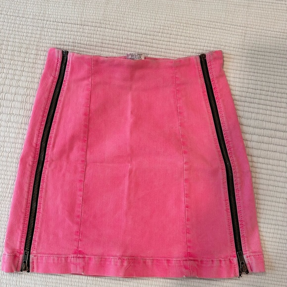 carmar/ LF neon pink denim mini skirt with zippers size xs - Picture 1 of 5